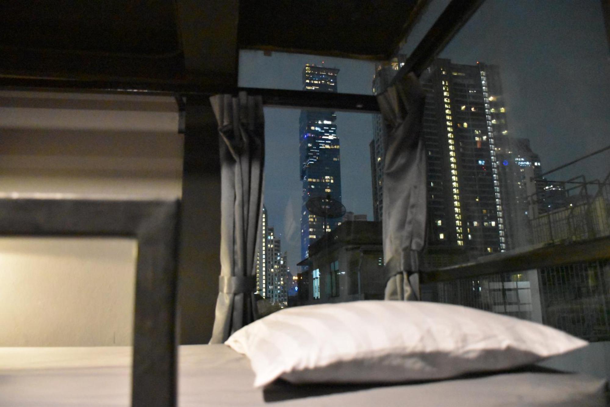 Stay At Pan Hostel Bangkok Bagian luar foto