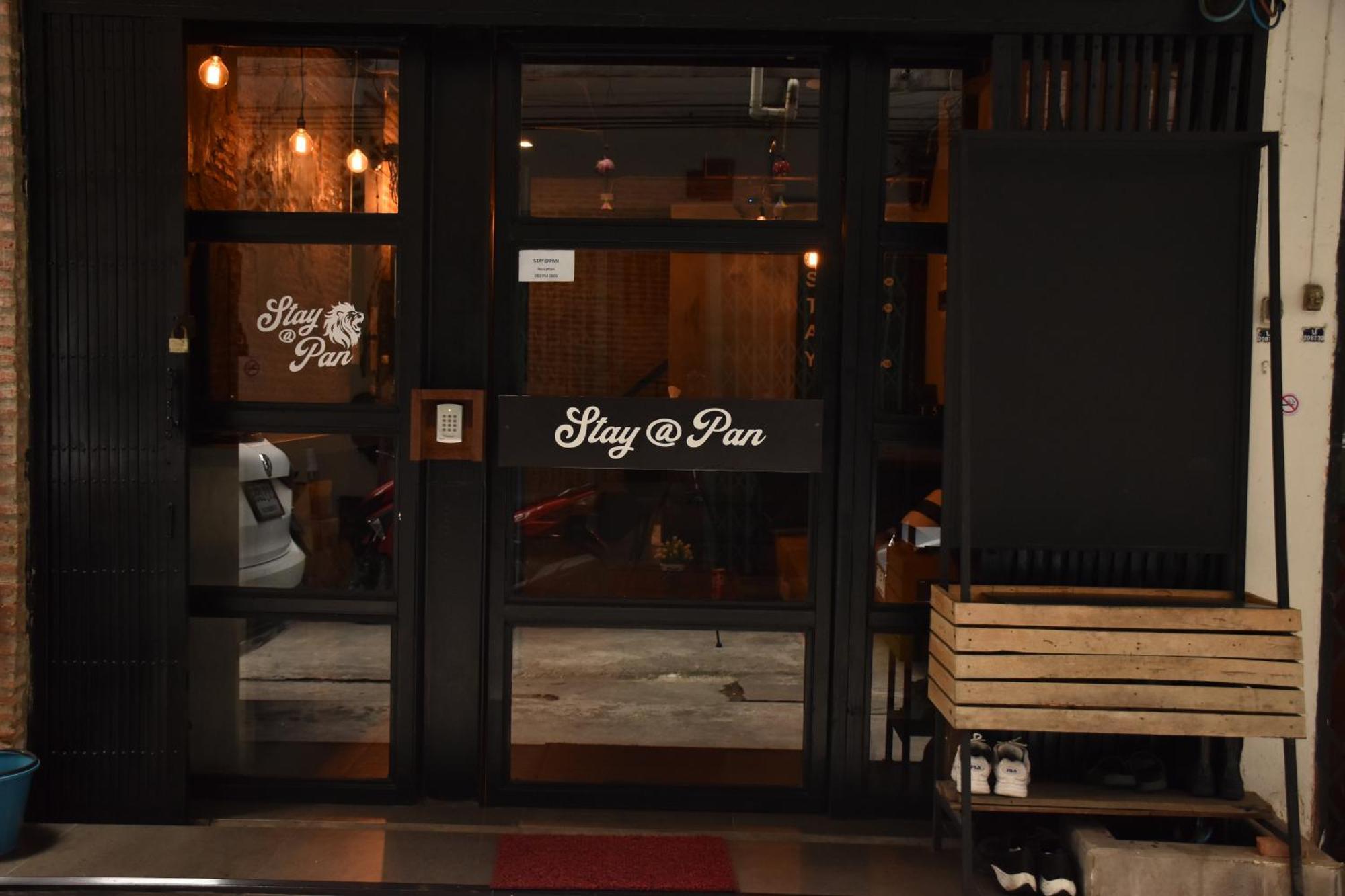 Stay At Pan Hostel Bangkok Bagian luar foto